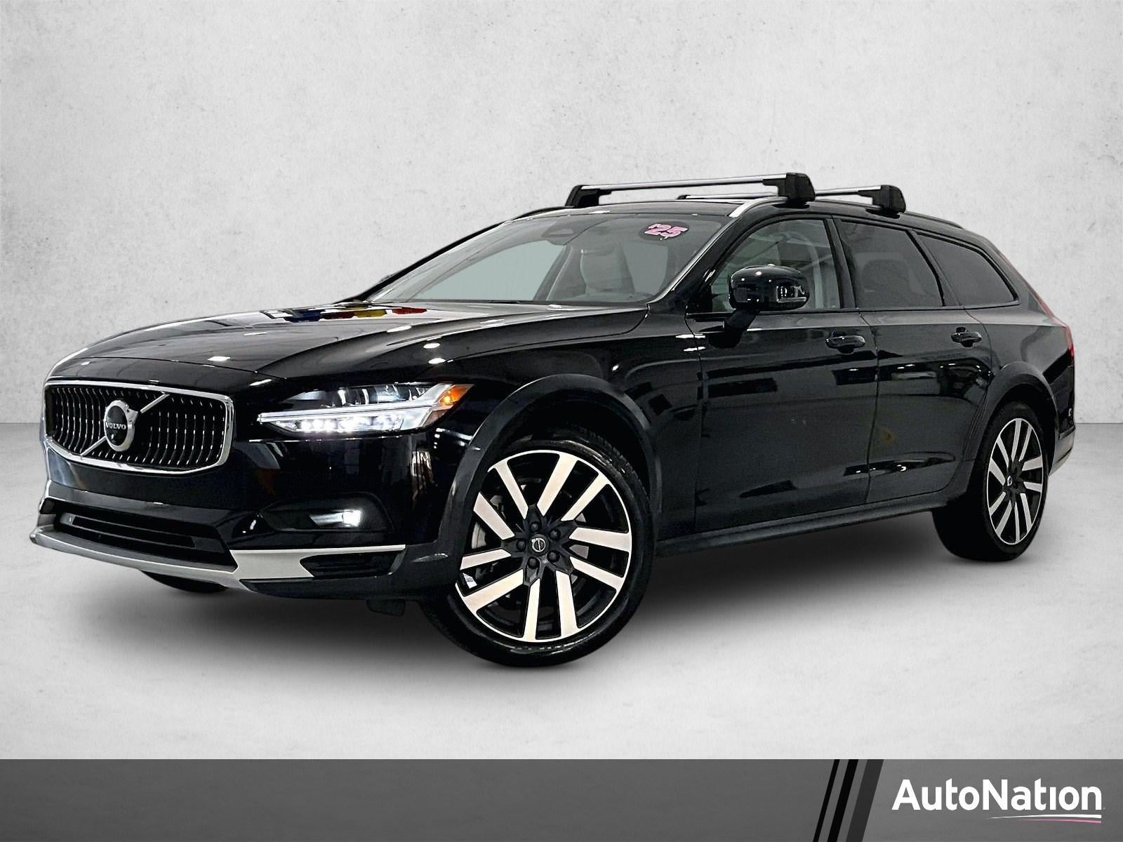 2025 Volvo V90 Cross Country